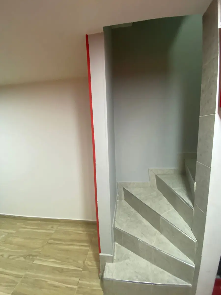 Escaleras: Paso hacia las escaleras
